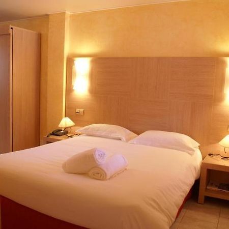 Eden Park Hotel Serriera  Bagian luar foto